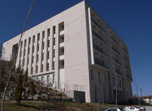 Bilkent Üniversitesi Elektrik ve Elektronik Mühendisliği Bölümü Binası